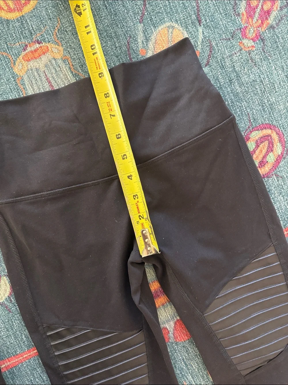 ALO Yoga Black High-Waist Mesh & Ribbed Panel Moto Leggings S